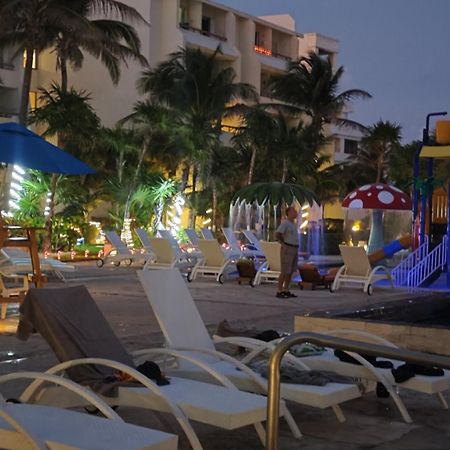 Solymar Condos Cancun Exterior photo
