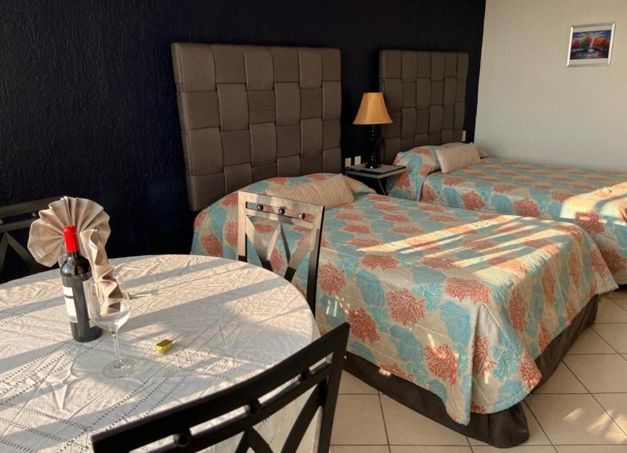 Solymar Condos Cancun Exterior photo