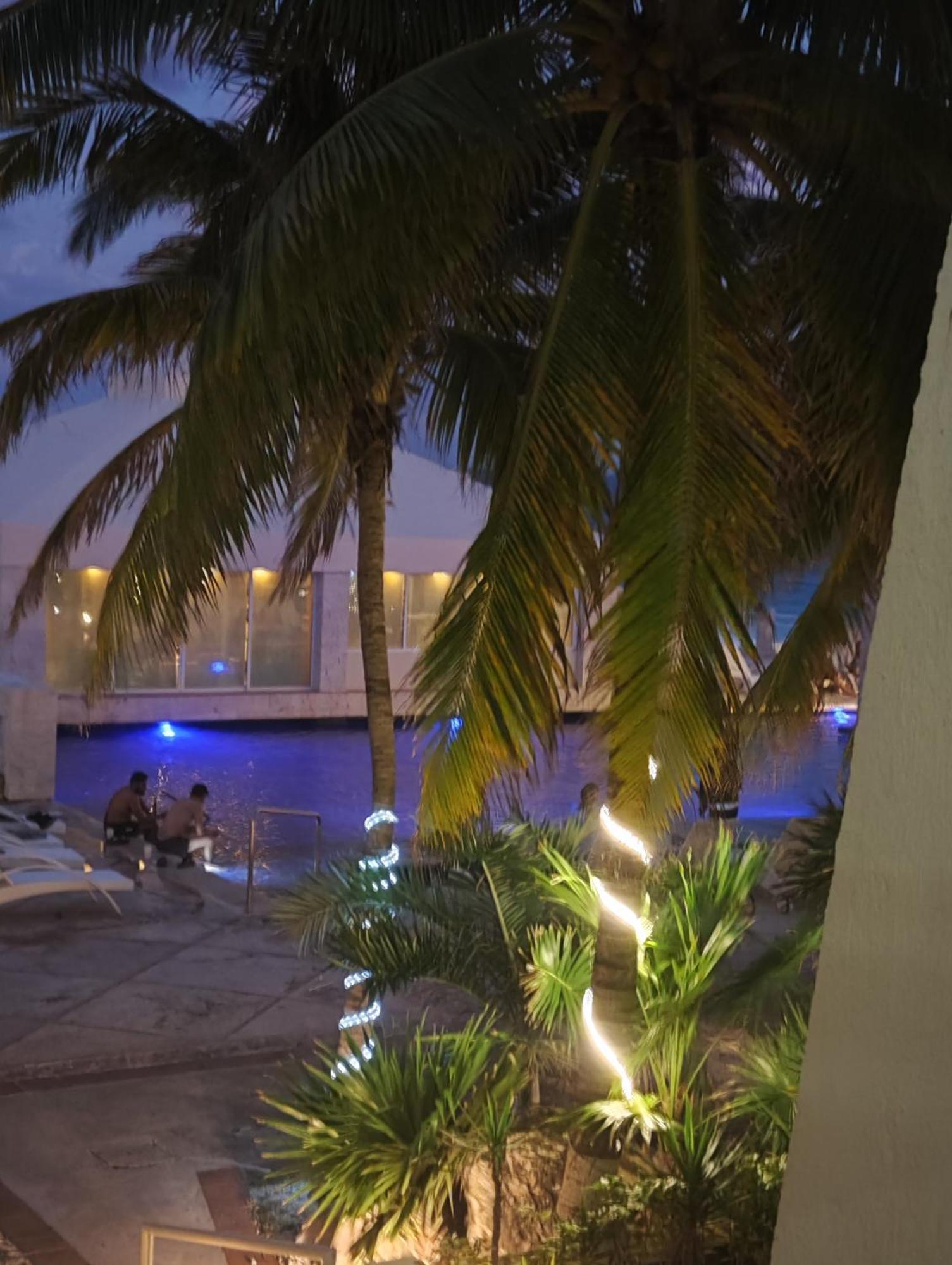 Solymar Condos Cancun Exterior photo