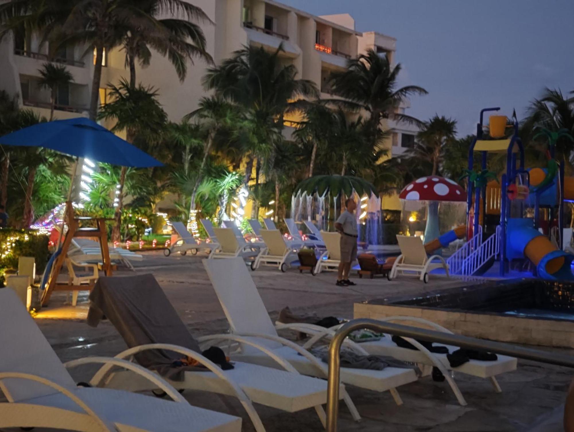 Solymar Condos Cancun Exterior photo