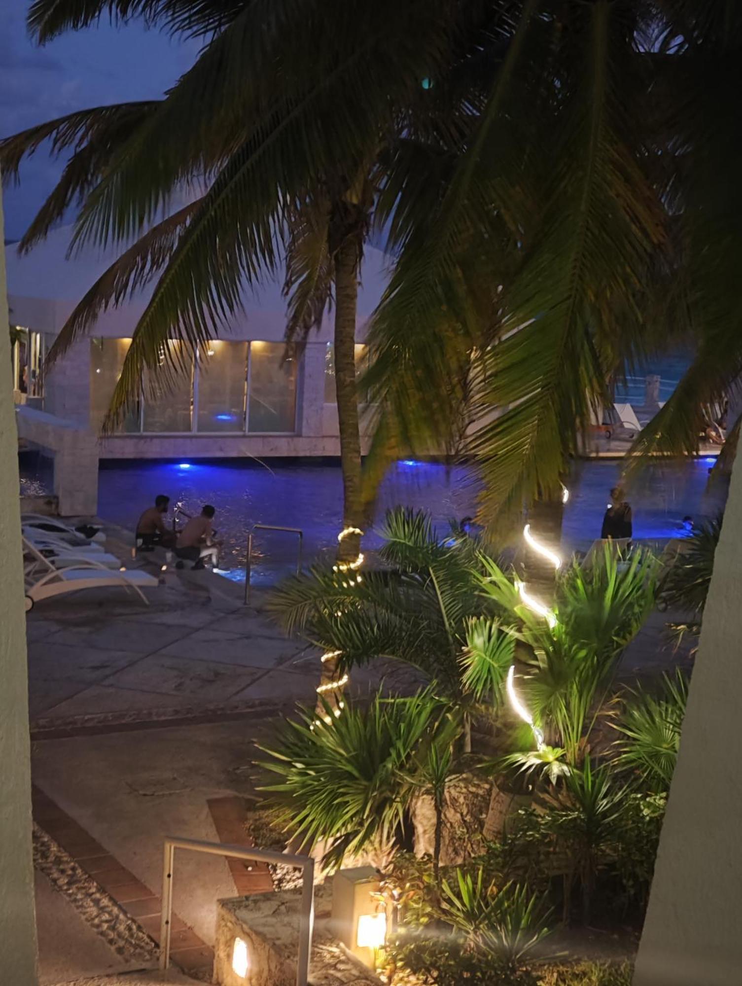 Solymar Condos Cancun Exterior photo