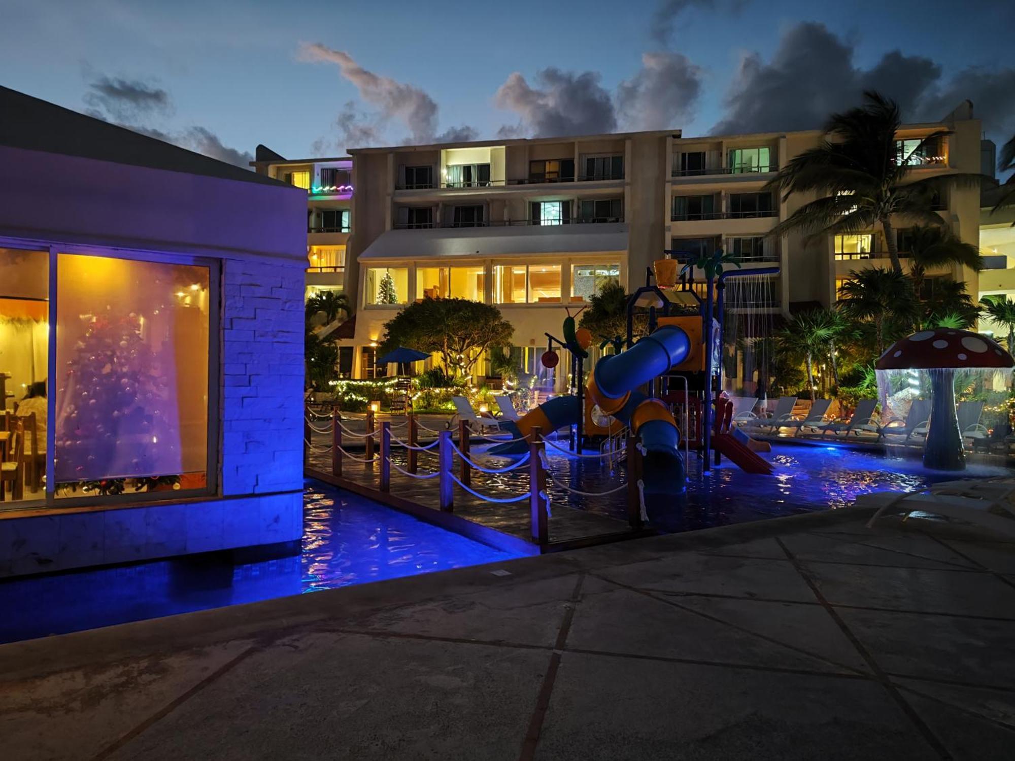 Solymar Condos Cancun Exterior photo