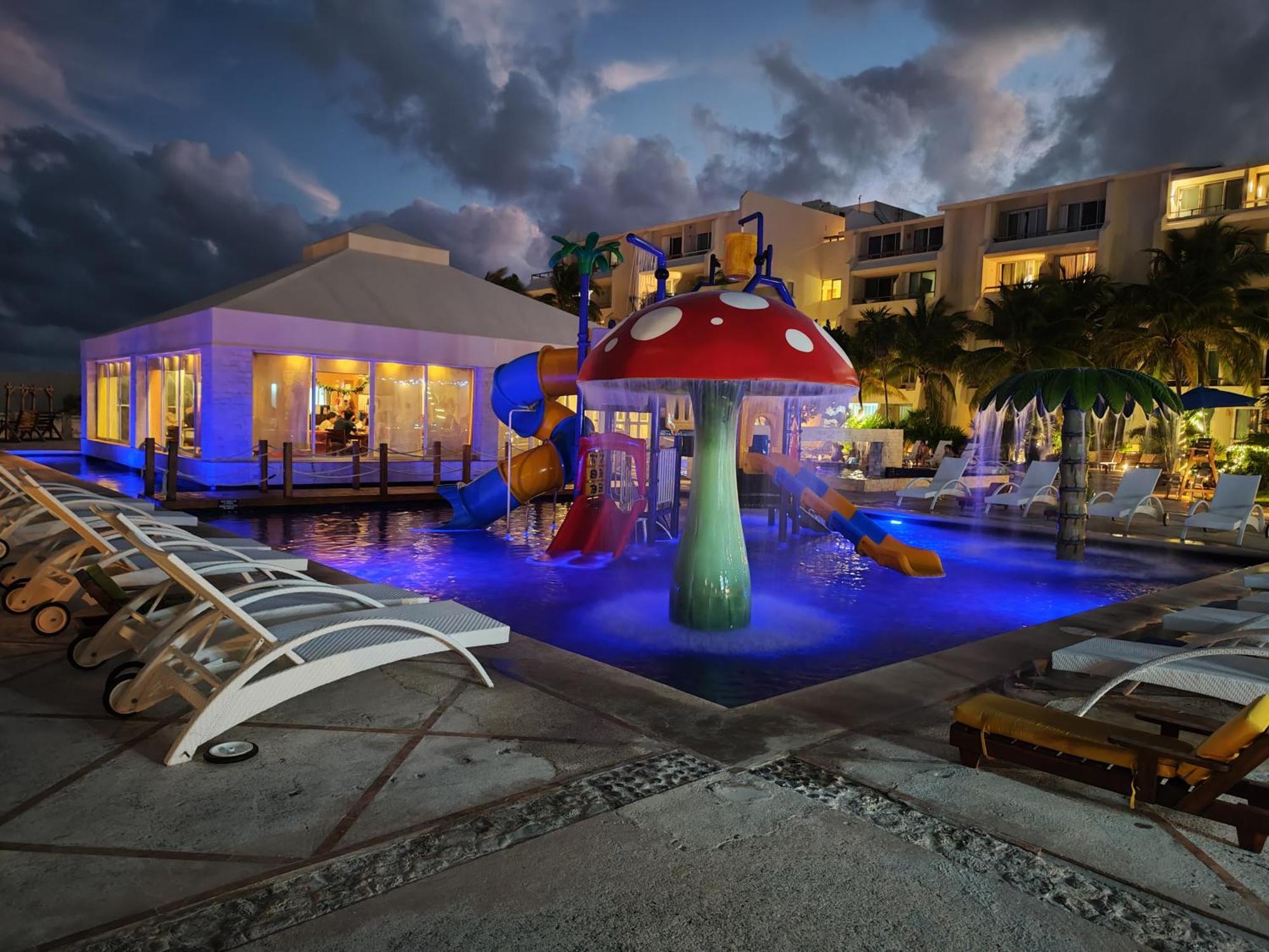 Solymar Condos Cancun Exterior photo