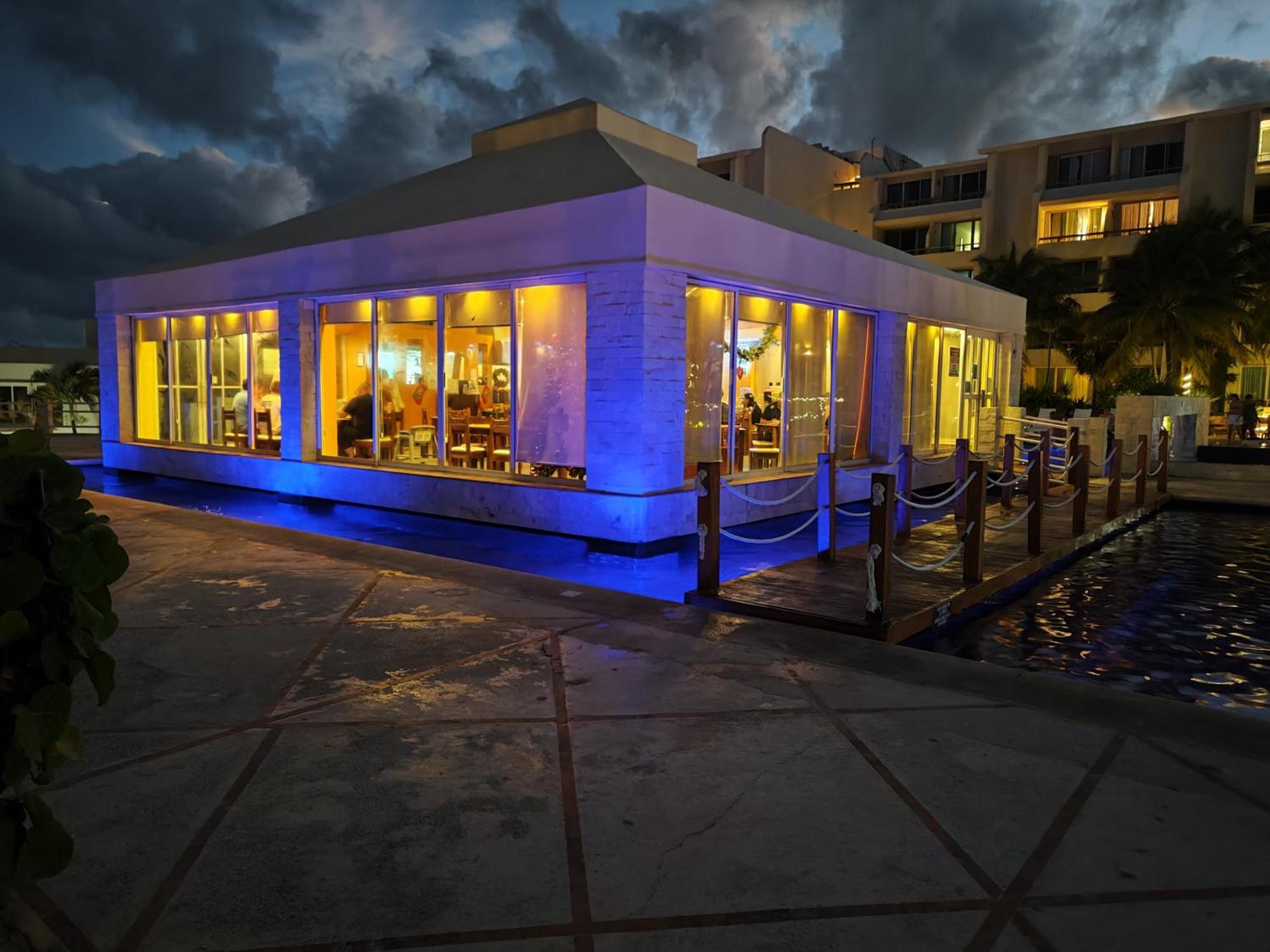 Solymar Condos Cancun Exterior photo