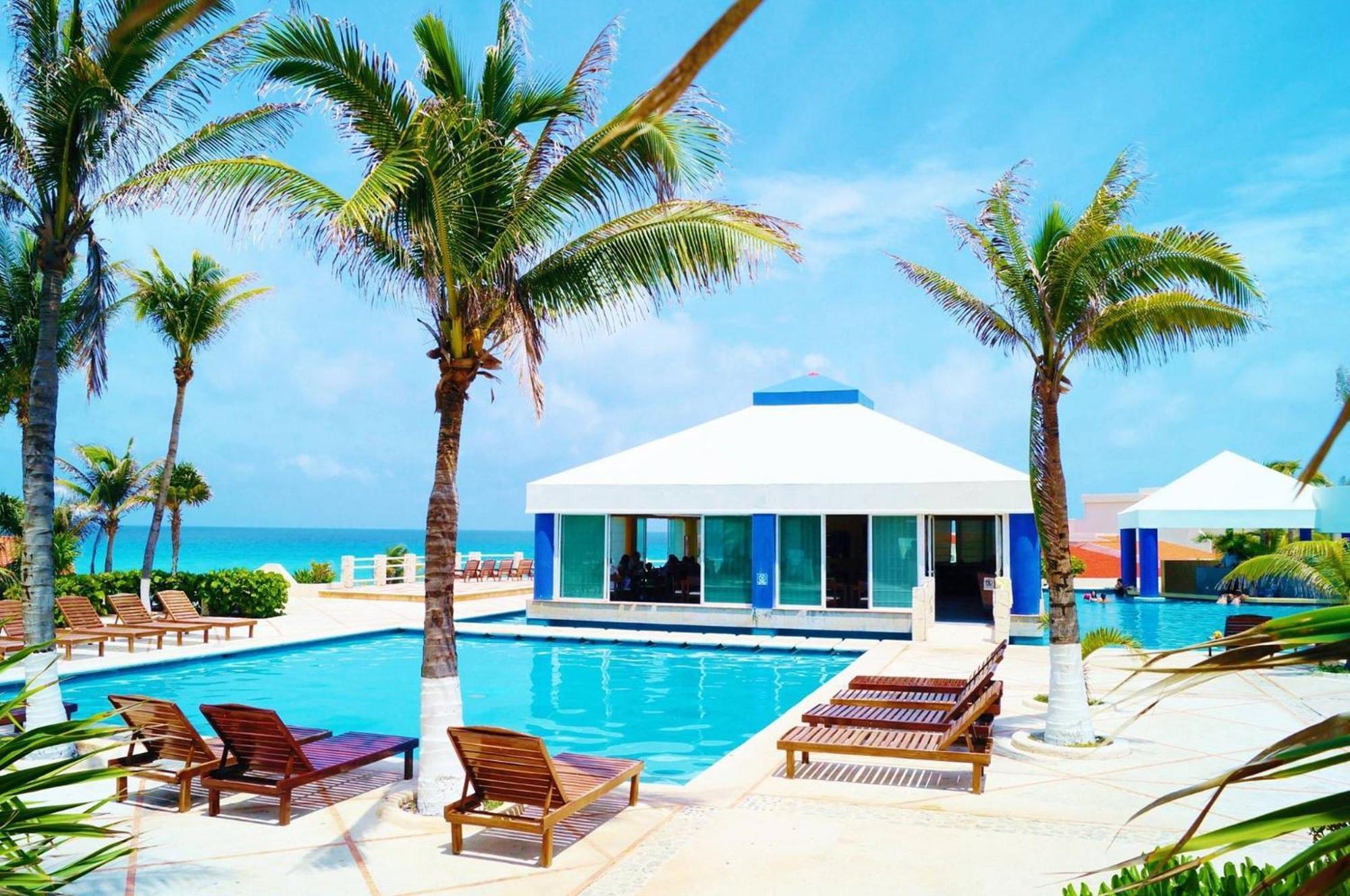 Solymar Condos Cancun Exterior photo