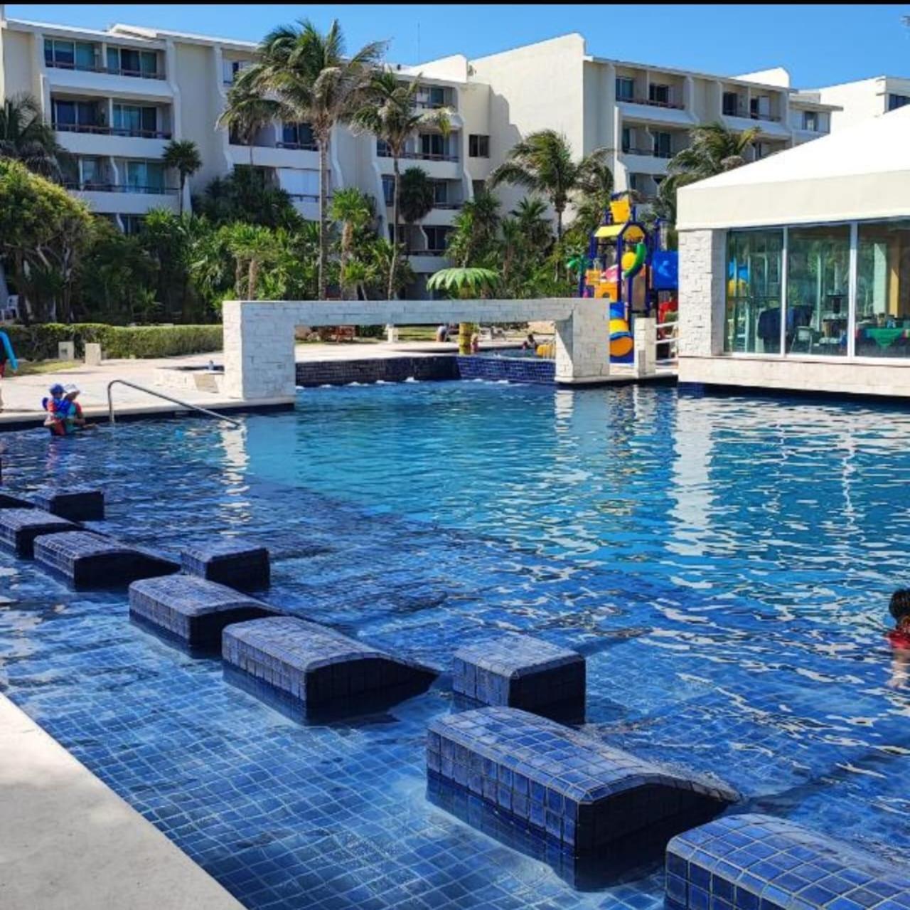 Solymar Condos Cancun Exterior photo